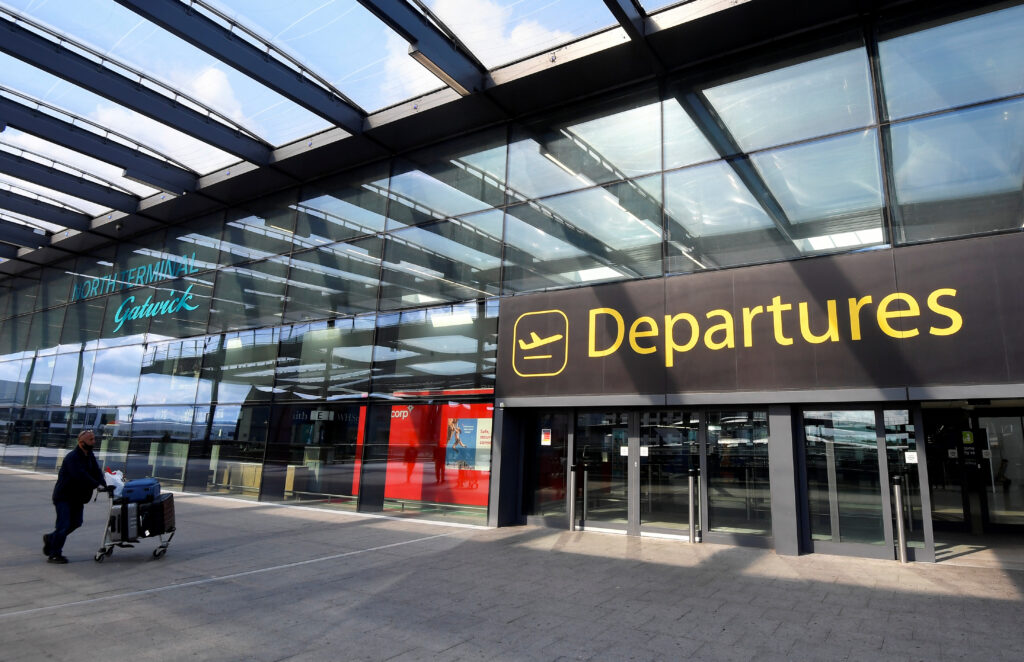 Gatwick Airport Departures airport taxi transfer